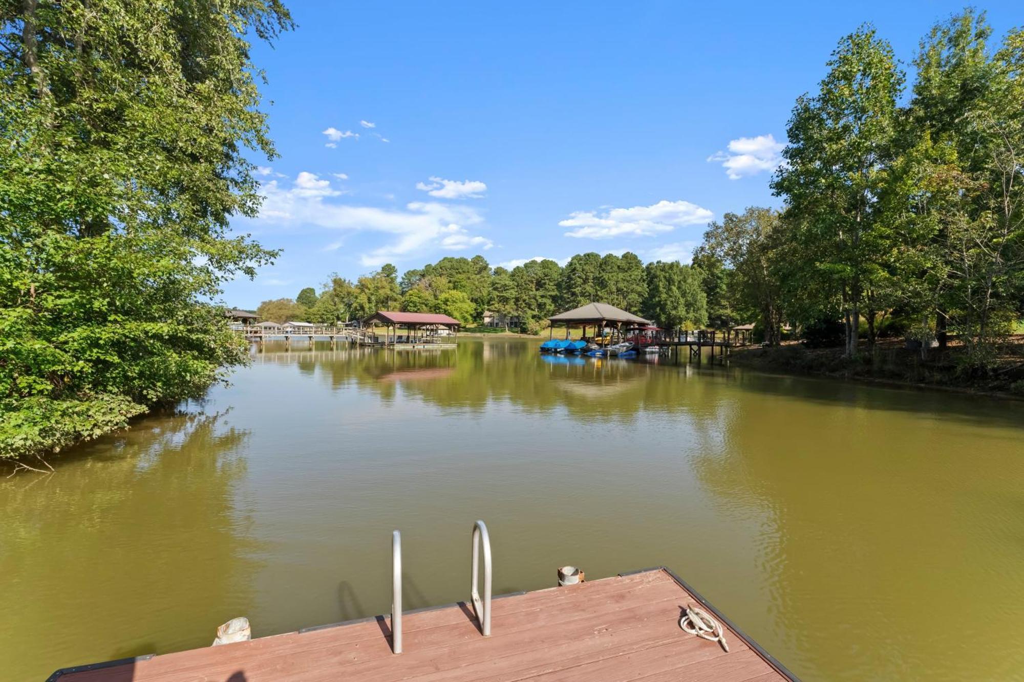 Lakeside Landing By Avantstay Private Dock Mooresville Eksteriør billede