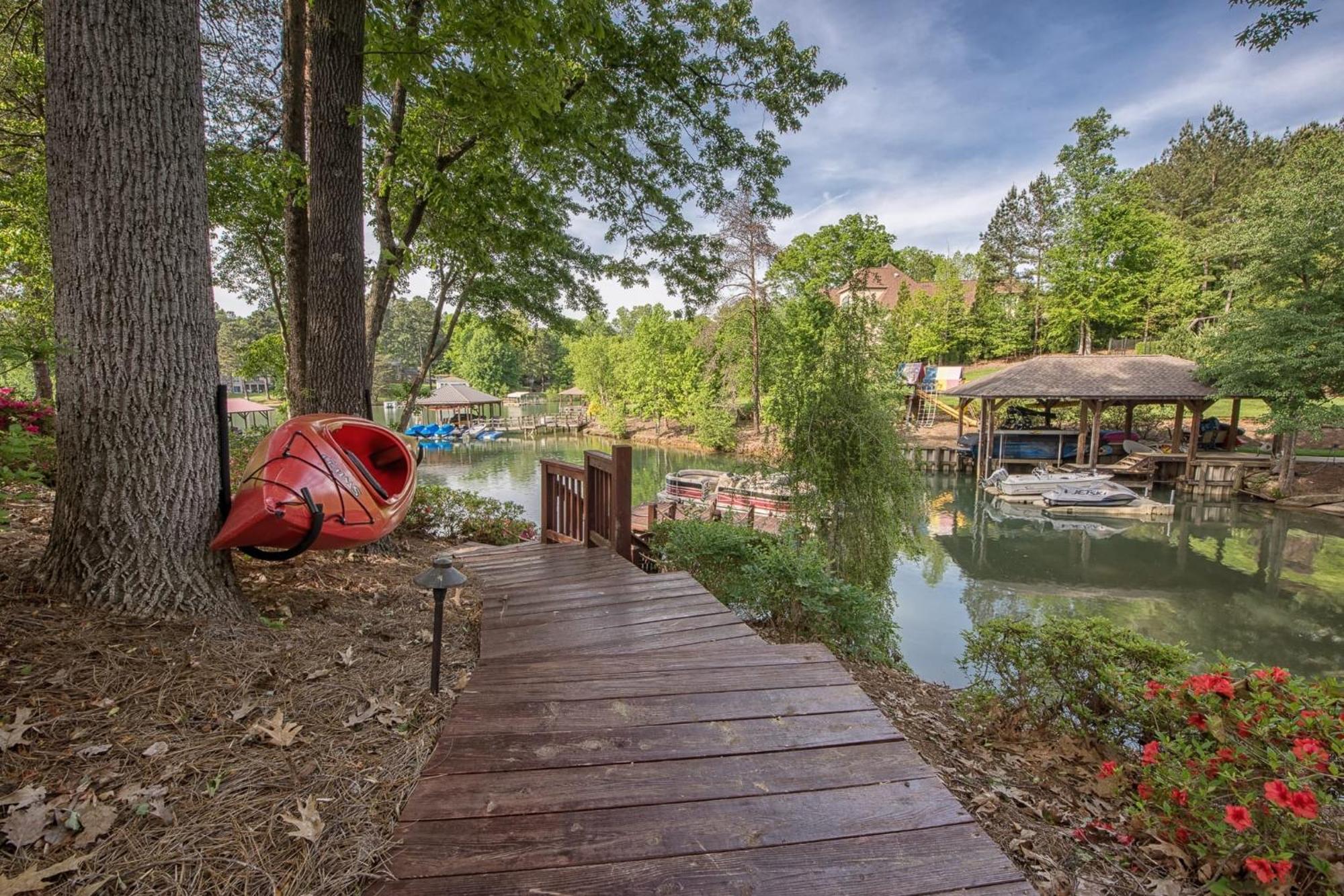 Lakeside Landing By Avantstay Private Dock Mooresville Eksteriør billede